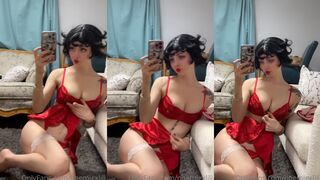Leaked Onlyfans video: Noemiexlili looking cute in her red dress